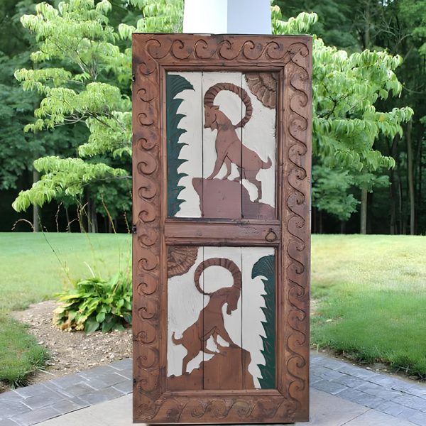 Keçi Figürlü Ahşap Sürgülü Kapı