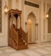 Üst Örtülü İşlemeli Ahşap Cami Minberi