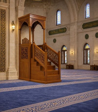 El İşçiliği Ahşap Cami Minberi – Oyma Motifli Geleneksel Cami