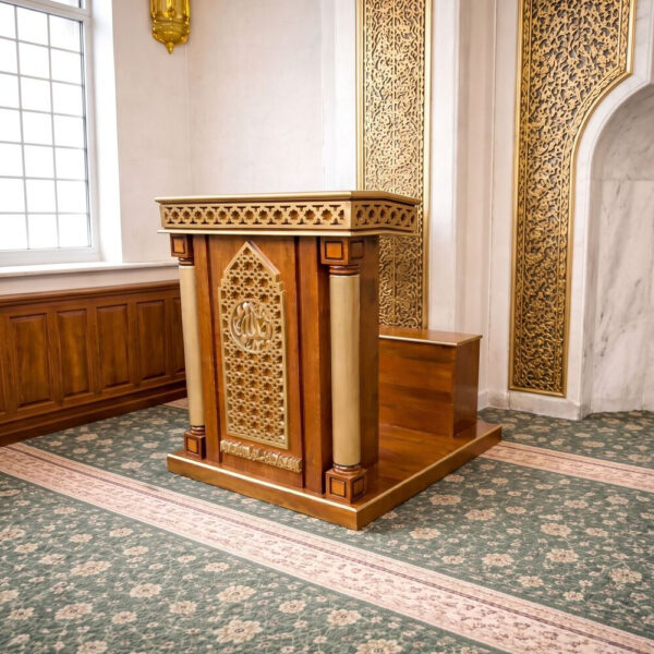 Ahşap Cami Minberi – El İşçiliği Oyma Detaylı Cami Minberi